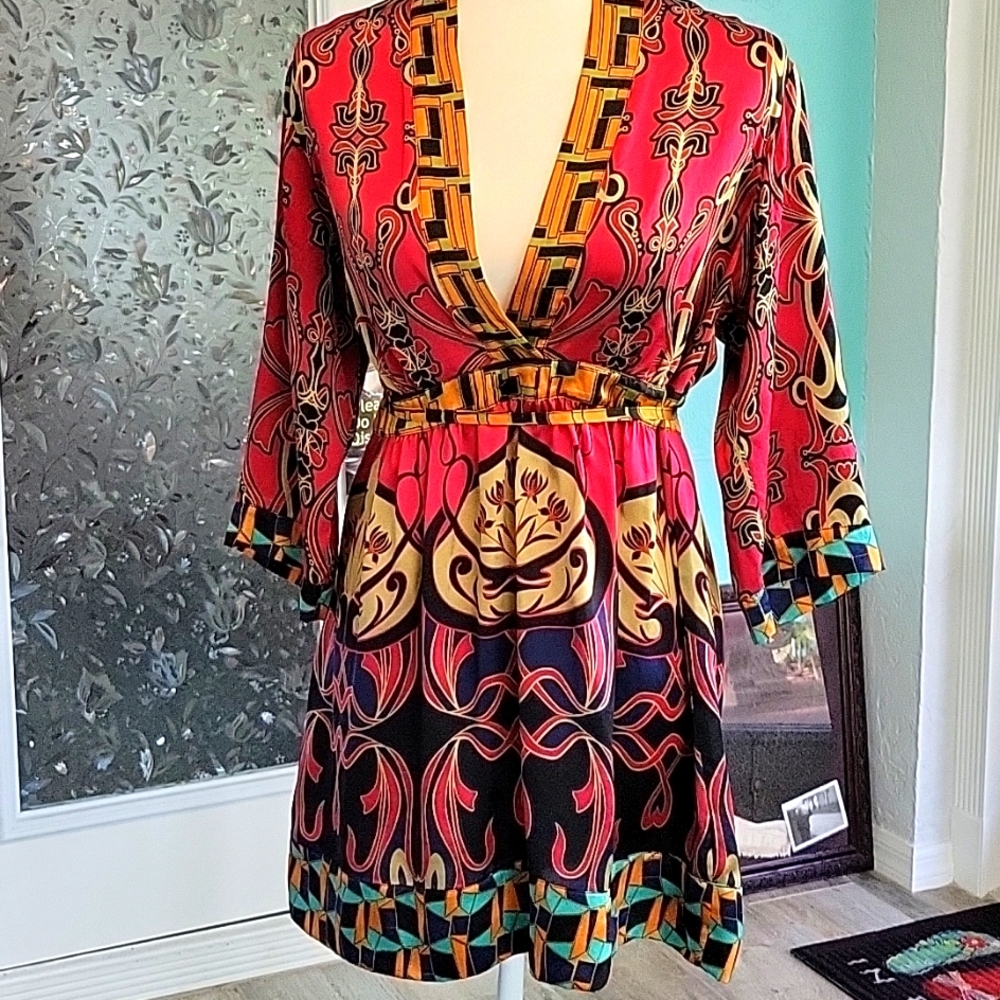 Gorgeous Cabi silk top